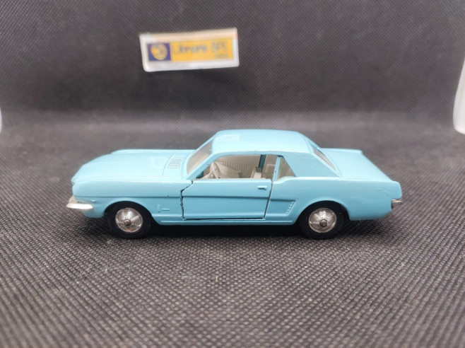 FORD MUSTANG - SOLIDO - N° 147 - 1/43 | Ford Mustang Bleue - 147 |