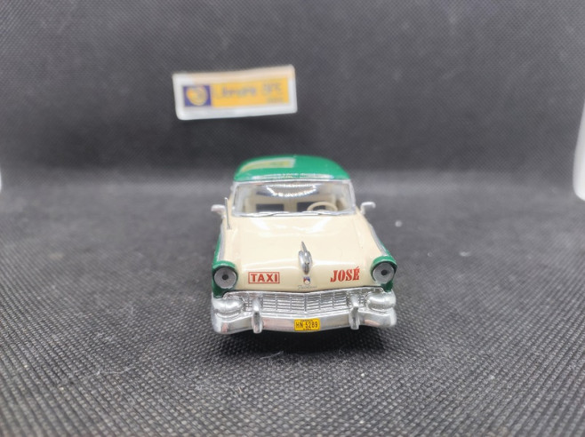 FORD FAIRLANE "TAXI LA HAVANE" 1956 - ALTAYA - N° 6 - 1/43 | Ford Fairlane "Taxi La Havane" de 1956 - 6 |