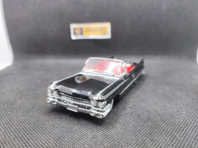 CADILLAC COUPE DELVILLE DE 1959 NOIR - DINKY MATCHBOX - N° DYG 05 - 1/43 | Cadillac Coupé Deville de 1959 - DYG 05 |