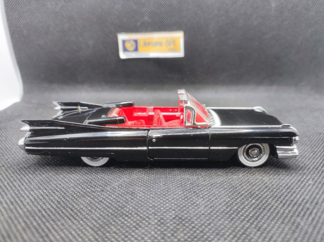 CADILLAC COUPE DELVILLE DE 1959 NOIR - DINKY MATCHBOX - N° DYG 05 - 1/43 | Cadillac Coupé Deville de 1959 - DYG 05 |