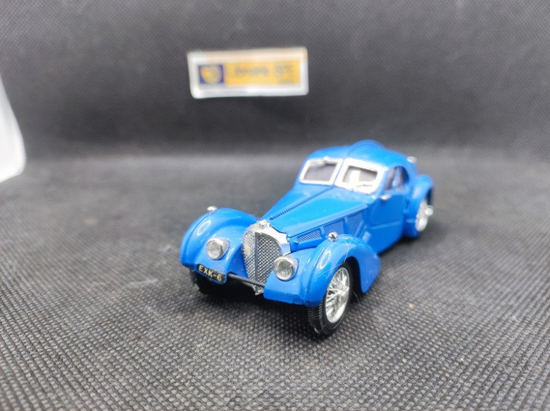 BUGATTI 57 SC ATLANTIC 1938 - RIO - N° 4249 - 1/43 | Bugatti 57 SC Atlantic de 1938 - 4249 |