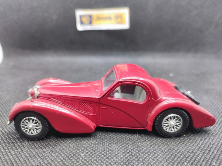 BUGATTI 57 S ATALANTE 1939 - SOLIDO - N° 88 - 1/43 | Bugatti 57 S Atalante de 1939 - 88 |