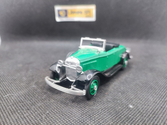 FORD V8 ROADSTER 1932 - ELIGOR - N° 7101 - 1/43 | Ford V8 Roaster de 1932 - 7101 |