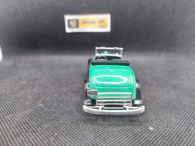 FORD V8 ROADSTER 1932 - ELIGOR - N° 7101 - 1/43 | Ford V8 Roaster de 1932 - 7101 |