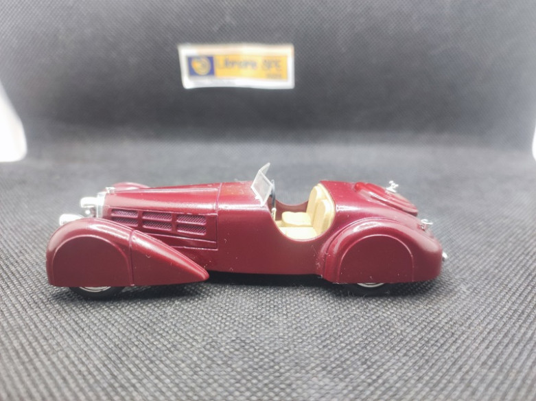 BUGATTI 57 S ROADSTER HP 165 1936 - BRUMM - N° R 169 - 1/43 | Bugatti 57 S Roadster HP 165 de 1936 - R 169 |