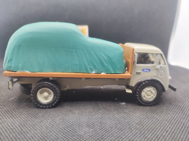 CAMION FORD F 698W PLATEAU - MINITRUCKS - N° 179 - 1/50 | Camion Ford F 698W Plateau - 179 |