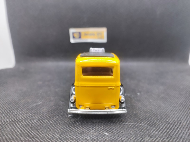FORD V8 TAXI 1936 - SOLIDO - N° 4163 - 1/43 | Ford V8 Taxi de 1936 - 4163 |