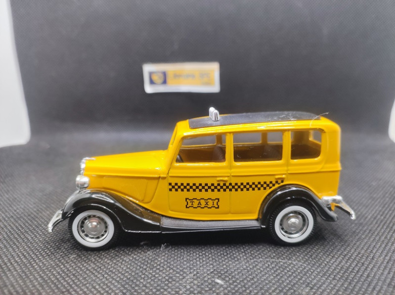 FORD V8 TAXI 1936 - SOLIDO - N° 4163 - 1/43 | Ford V8 Taxi de 1936 - 4163 |