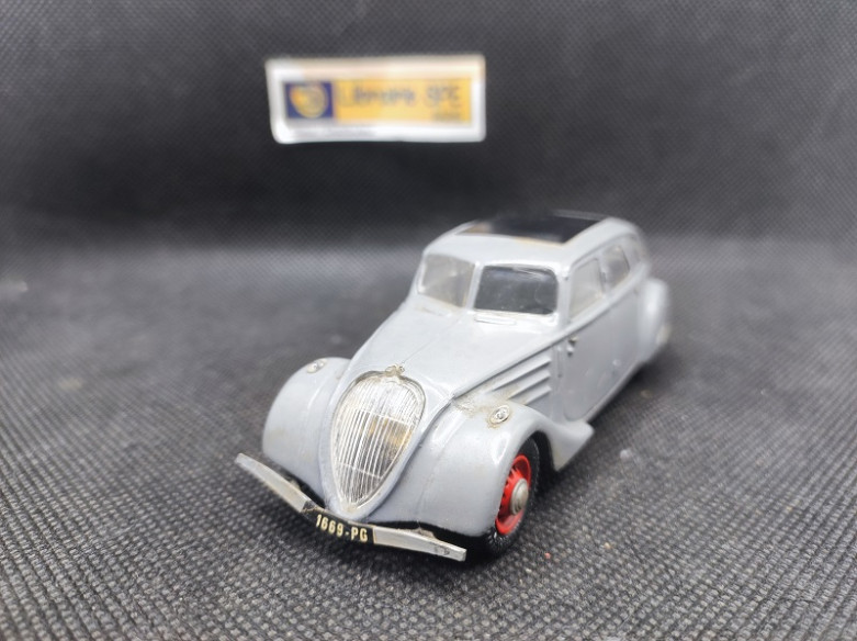 PEUGEOT 402 1935 - DUBRAY - N° 5 - 1/43 | Peugeot 402  de 1935 - 5 |