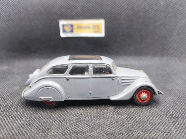 PEUGEOT 402 1935 - DUBRAY - N° 5 - 1/43 | Peugeot 402  de 1935 - 5 |
