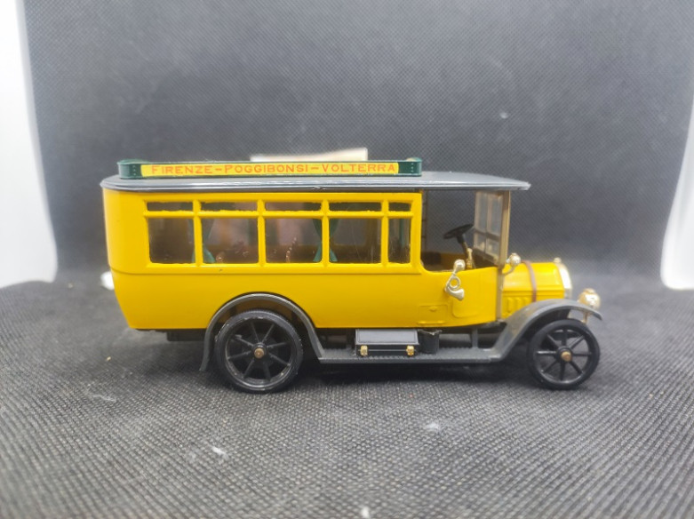 FIAT 18 BL OMNIBUS 1915 - RIO - N° 20 - 1/43 | Fiat 18 BL Omnibus de 1915 - 20 |