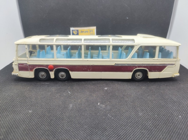 VEGA MAJOR LUXURY COACH - DINKY TOYS GB - N° 952 - 1/43 | Vega Major Luxury Coach - 952 |