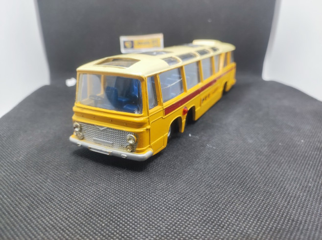 VEGA MAJOR LUXURY COACH " SWISS POSTAL BUS " - DINKY TOYS GB - N° 961 - 1/43 | Vauxhall Vega Major "Bus PTT Suisse" - 961 |