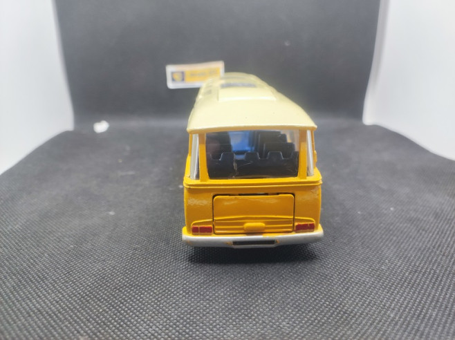 VEGA MAJOR LUXURY COACH " SWISS POSTAL BUS " - DINKY TOYS GB - N° 961 - 1/43 | Vauxhall Vega Major "Bus PTT Suisse" - 961 |