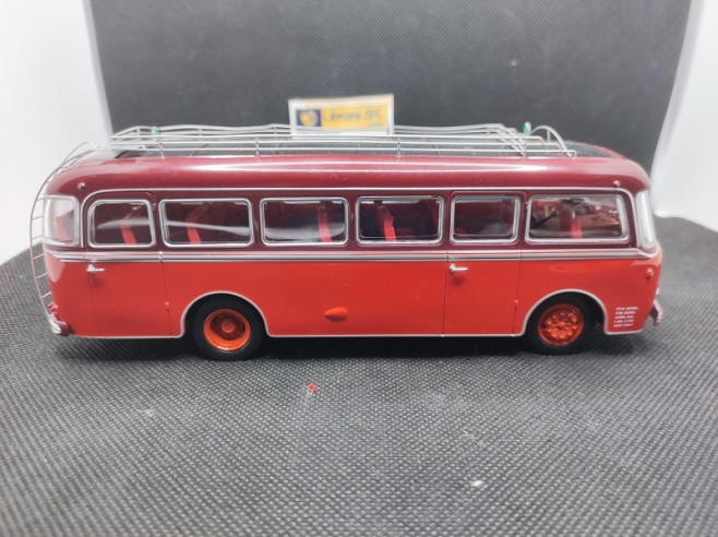 BUS PANHARD K173 1949 - NOREV - N° 521200 - 1/43 | Bus Panhard K173 de 1949 - 521200 |