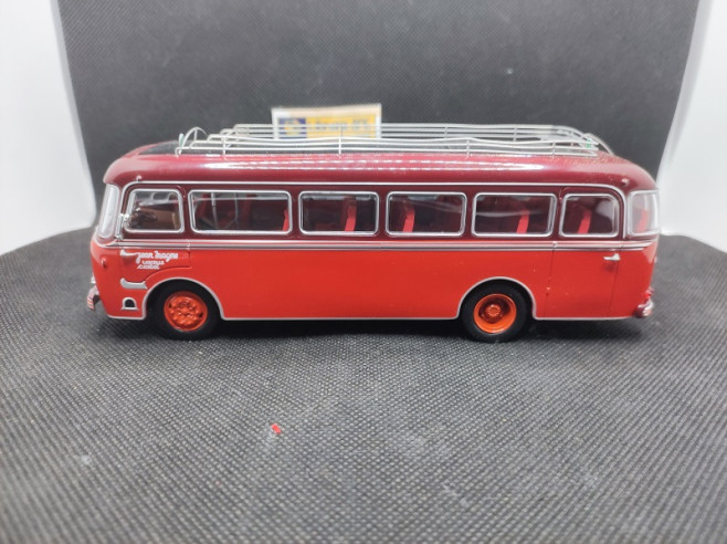 BUS PANHARD K173 1949 - NOREV - N° 521200 - 1/43 | Bus Panhard K173 de 1949 - 521200 |