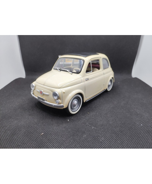 FIAT 500 1960 - SOLIDO - N° 8042 - 1/16 | Fiat 500 de 1960 - 8042 |