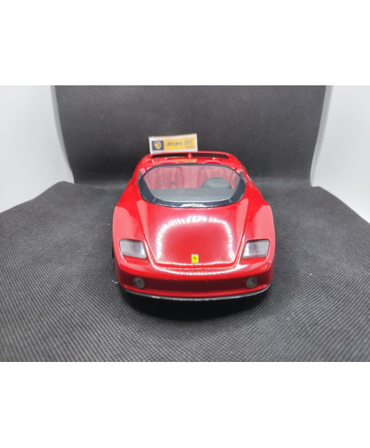 FERRARI MYTHOS "PININFARINA " - REVELL - N° 8806 - 1/18 | Ferrari Mythos "Pininfarina" - 8806 |