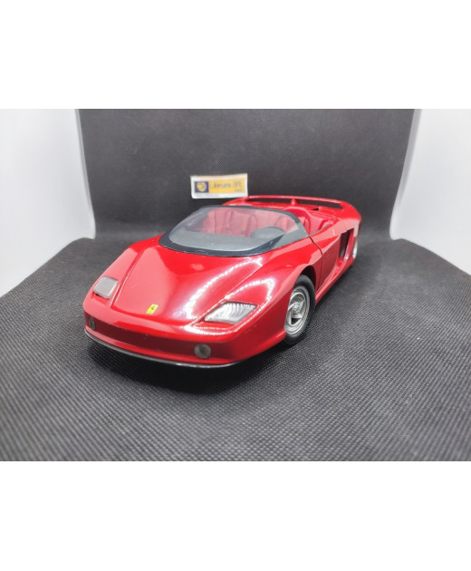 FERRARI MYTHOS "PININFARINA " - REVELL - N° 8806 - 1/18 | Ferrari Mythos "Pininfarina" - 8806 |