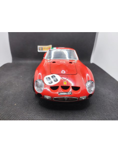 FERRARI 250 GTO N° 96 1962 - BURAGO - N° 3011 - 1/18 | Ferrari 250 GTO N° 96 de 1962 - 3011 | 2