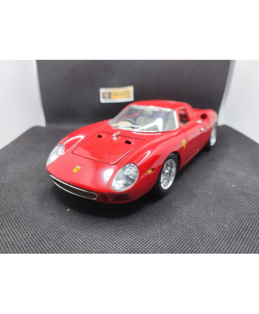 FERRARI 250 LE MANS 1965 - BURAGO - N° 3033 - 1/18 | Ferrari 250 Le Mans 1965 - 3033 |
