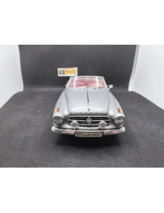 BORGWARD ISABELLA CABRIOLET 1954 - REVELL - N° 8411 - 1/18 | Borgward Isabella Cabriolet de 1954 - 8411 | 2
