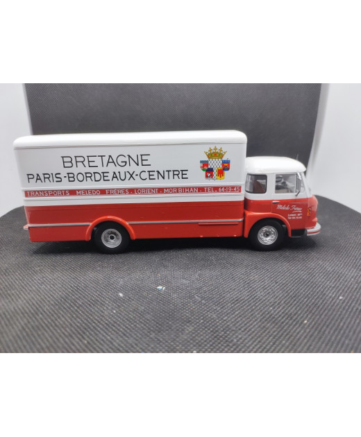 CAMION SAVIEM JM 240 "TRANSPORTS MELEDO" 1964 - IXO - N° 6 - 1/43 | Camion Saviem JM 240 "Transport Meledo" de 1964 - 6 |