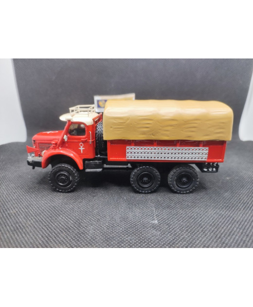 CAMION BERLIET GBC 8M 6X6 GAZELLE 1959 - MINITRUCKS - N° EX33 - 1/50 | Camion Berliet GBC 8M 6x6 Gazelle de 1959 - EX33 |
