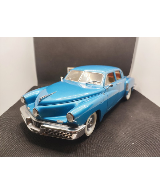TUCKER TORPEDO 1948 - KYOSHO - N° 8201B - 1/18 | Tucker Torpédo de 1948 - 8201B |