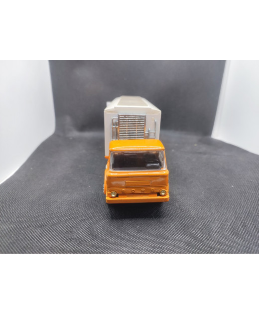 CAMION FORD D 800 FRIGO "FRISKO IS" - TEKNO - N° 922 - 1/50 | Camion Ford D 800 Frigo " Frisko Is " - 922 |