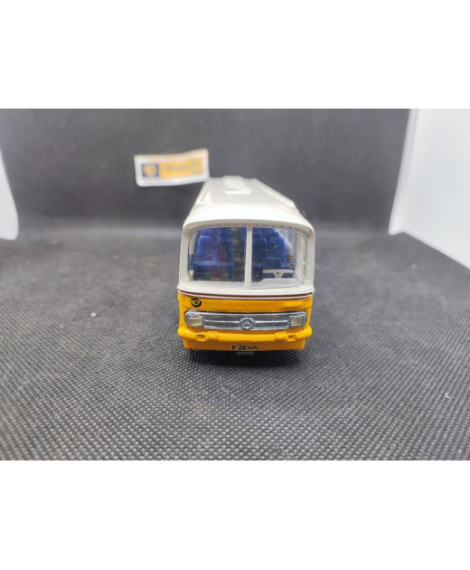 AUTOBUS MERCEDES BENZ O302 "PTT" - TEKNO - 1/50 | Autobus Mercedes Benz 0302 "PTT" |