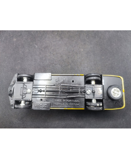 BUS SAURER 3CT1D "POSTES SUISSES" - VITESSE - N° 220 - 1/50 | Bus Saurer 3CT1D "Postes Suisses" - 220 |