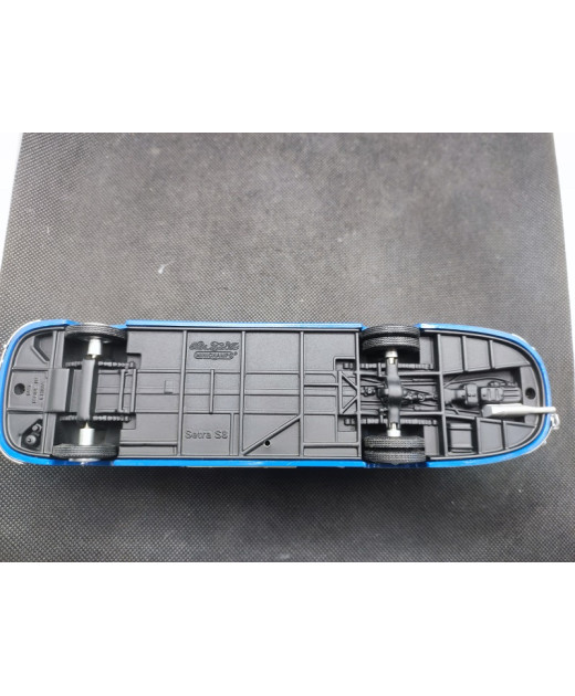 BUS SETRA S8 "KROSS-REISEN" 1953 - MINICHAMPS - N° 0082 - 1/43 | Bus Setra S8 " Kross-reisen " de 1953 - 0082 |