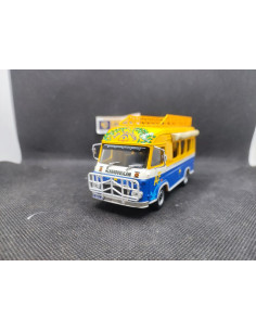 RENAULT GOELETTE TAXI DAKAR 1975 - IXO - N° 81 - 1/43 | Renault Goelette taxi Dakar de 1975 - 81 |