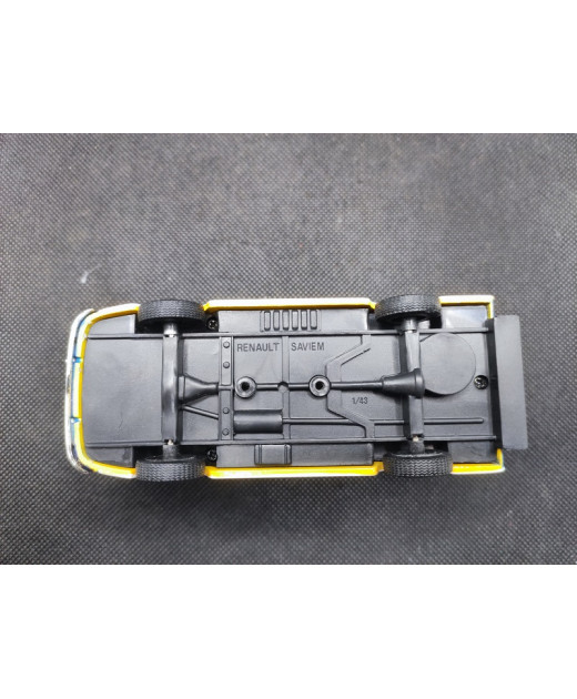 RENAULT GOELETTE TAXI DAKAR 1975 - IXO - N° 81 - 1/43 | Renault Goelette taxi Dakar de 1975 - 81 |