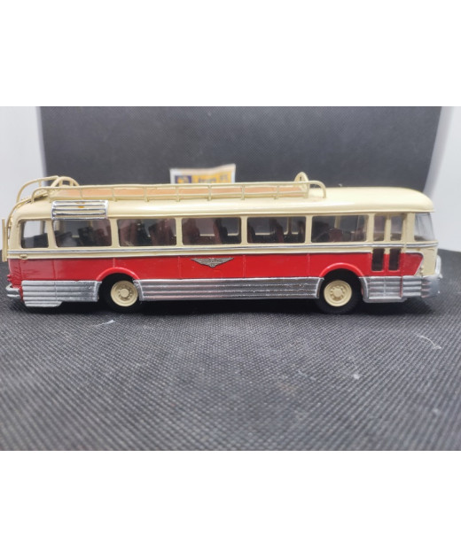 AUTOCAR CHAUSSON AP 52 1958 - MINITRUCKS - N° 152 - 1/50 | Autocar Chausson AP 52 de 1958 - 152 |