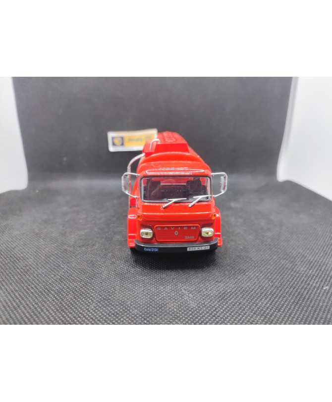 CAMION SAVIEM SM8 CITERNE "AVIA" - IXO - 1/43 | Camion Saviem SM8 Citerne "Avia" |
