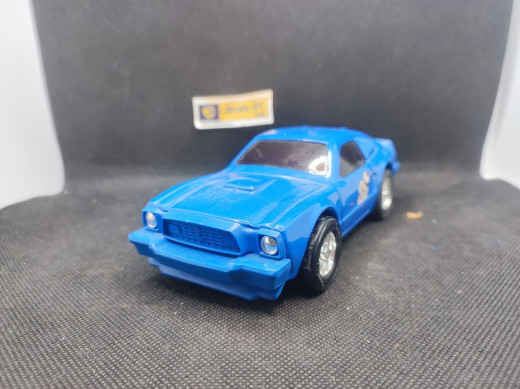 FORD MUSTANG COBRA II - TONKA - 1/24 | Ford Mustang Cobra II |