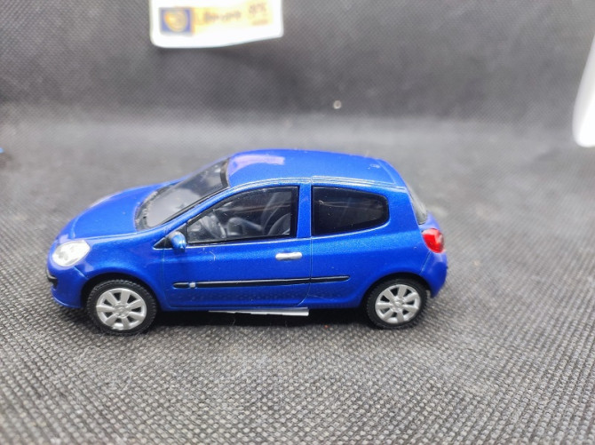 RENAULT CLIO 3 COUPE 2005 - ELIGOR - N° 7711421937 - 1/43 | Renault Clio 3 Coupé de 2005 - 7711421937 |