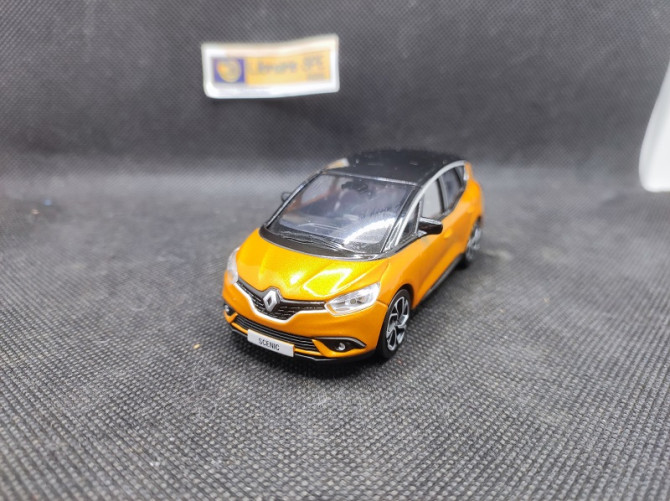 RENAULT SCENIC 4 2016 - NOREV - N° 7711780364 - 1/43 | Renault Scenic 4 de 2016 - 7711780364 |