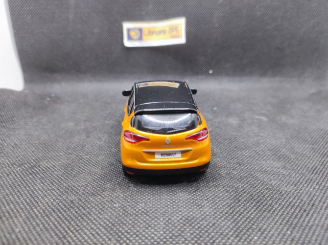 RENAULT SCENIC 4 2016 - NOREV - N° 7711780364 - 1/43 | Renault Scenic 4 de 2016 - 7711780364 |