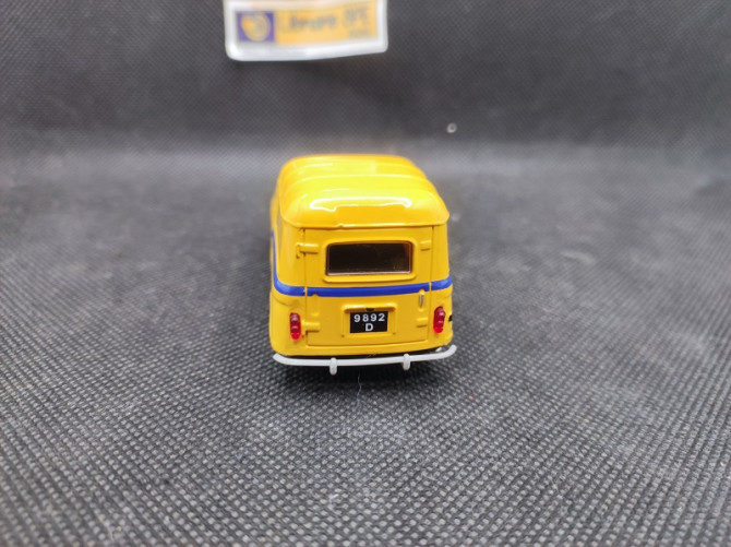 RENAULT R4 FOURGONNETTE "POSTE" 1965 - NOREV - N° 511002 - 1/43 | Renault R4 Fourgonnette Poste de 1965 - 511002 |