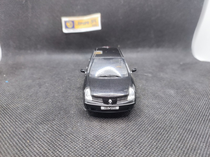 RENAULT VEL SATIS 3.5 INITIALE 2001 - NOREV - N° 518302 - 1/43 | Renault Vel Satis 3.5 Initiale de 2001 - 518302 |