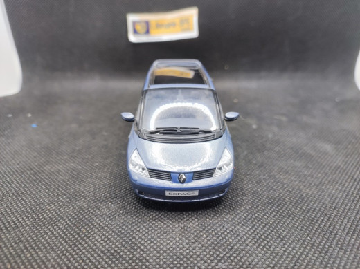 RENAULT GRAND ESPACE 4 2003 - UNIVERSAL HOBBIES - N° 7711221719 | Renault Grand Espace 4 de 2003 - 7711221719 |