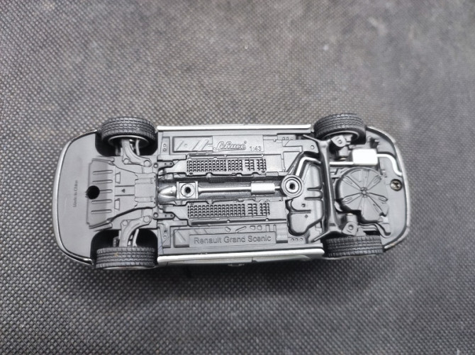 RENAULT GRAND SCENIC 3 2009 - SCHUCO - N° 426832 - 1/43 | Renault Grand Scenic 3 de 2009 - 426832 |