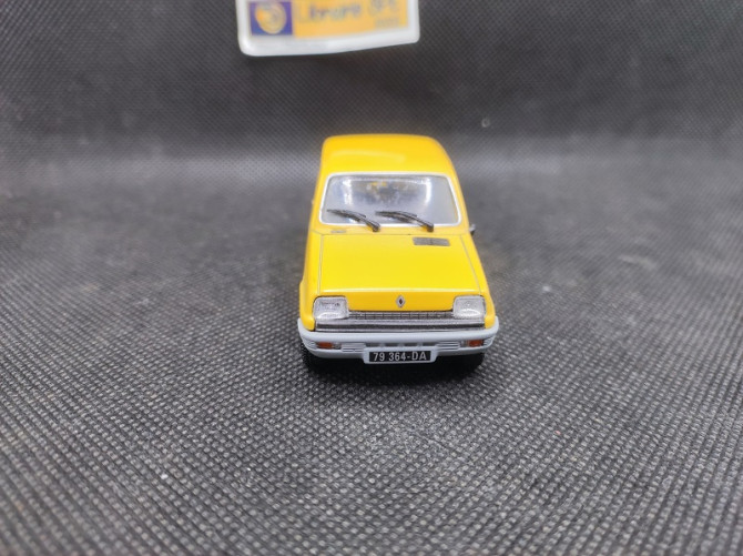 RENAULT 5 TL " LA POSTE " 1976 - NOREV - N° 5105061 - 1/43 | Renault 5 TL La Poste de 1976 - 5105061 |