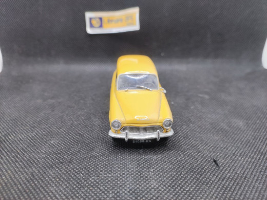 SIMCA ARONDE P60 RANCH " PTT " 1962 - UNIVERSAL HOBBIES - 1/43 | Simca Aronde P60 Ranch " PTT " de 1962 |