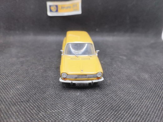 SIMCA 1300 BREAK " LA POSTE " 1966 - UNIVERSAL HOBBIES - 1/43 | Simca 1300 Break La Poste de 1966 |