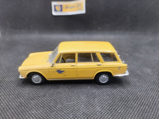 SIMCA 1300 BREAK " LA POSTE " 1966 - UNIVERSAL HOBBIES - 1/43 | Simca 1300 Break La Poste de 1966 |