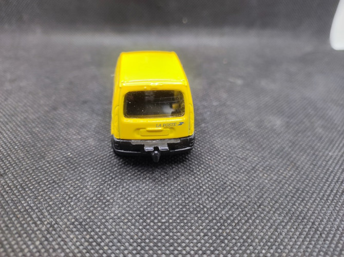 RENAULT KANGOO " LA POSTE " 1998 - MAJORETTE - N° 288/289 - 1/57 | Renault Kangoo "La Poste" de 1998 - 288/289 |